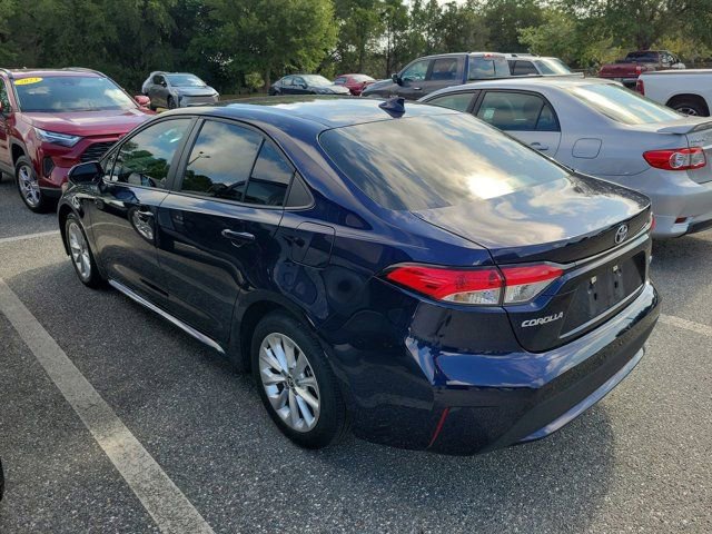 Used 2021 Toyota Corolla LE w/ LE Convenience Package FWD image 6