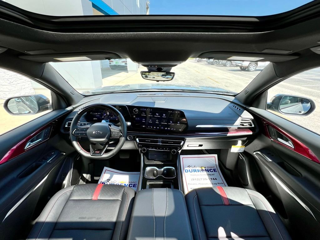 New 2026 Chevrolet Traverse RS w/ LPO, Floor Liner Package image 2