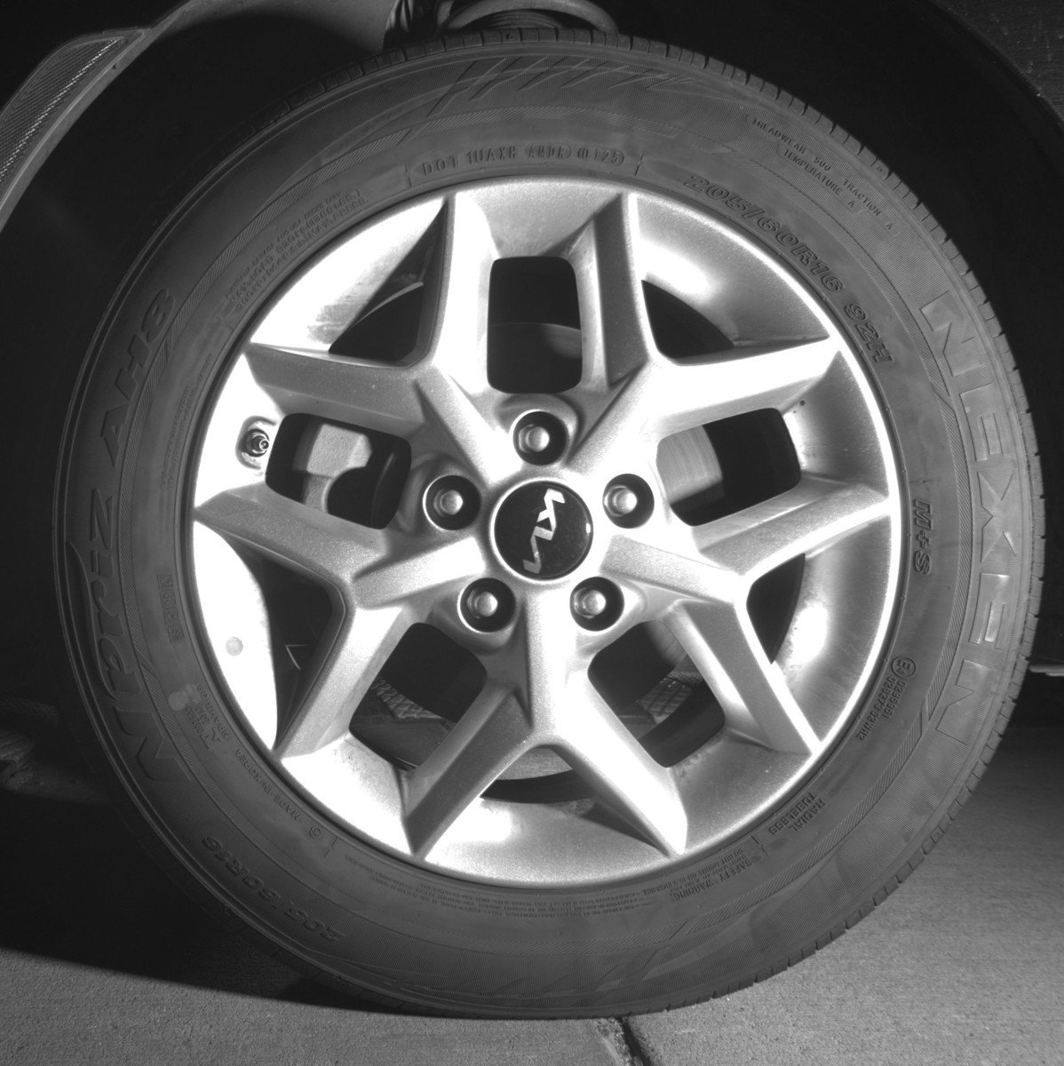 Used 2025 Kia Soul LX w/ LX Technology Package FWD image 12