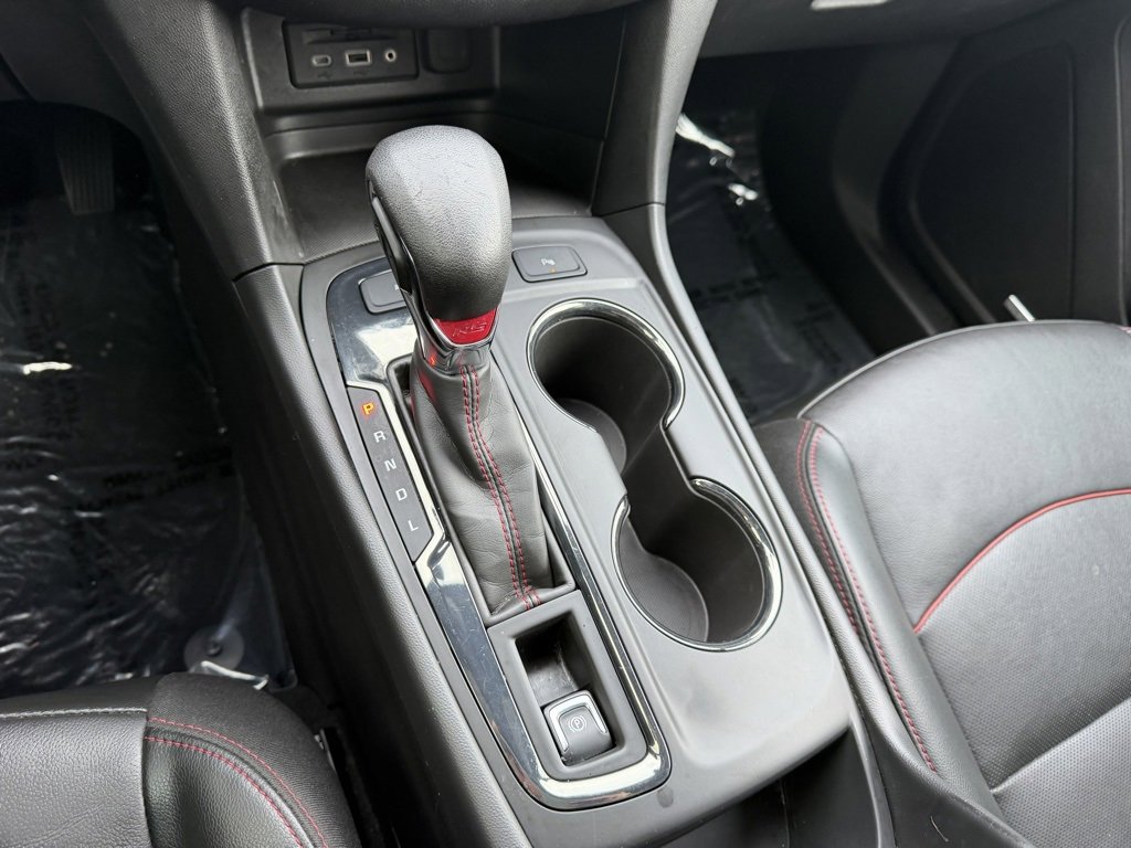 Used 2022 Chevrolet Equinox RS w/ RS Leather Package image 26