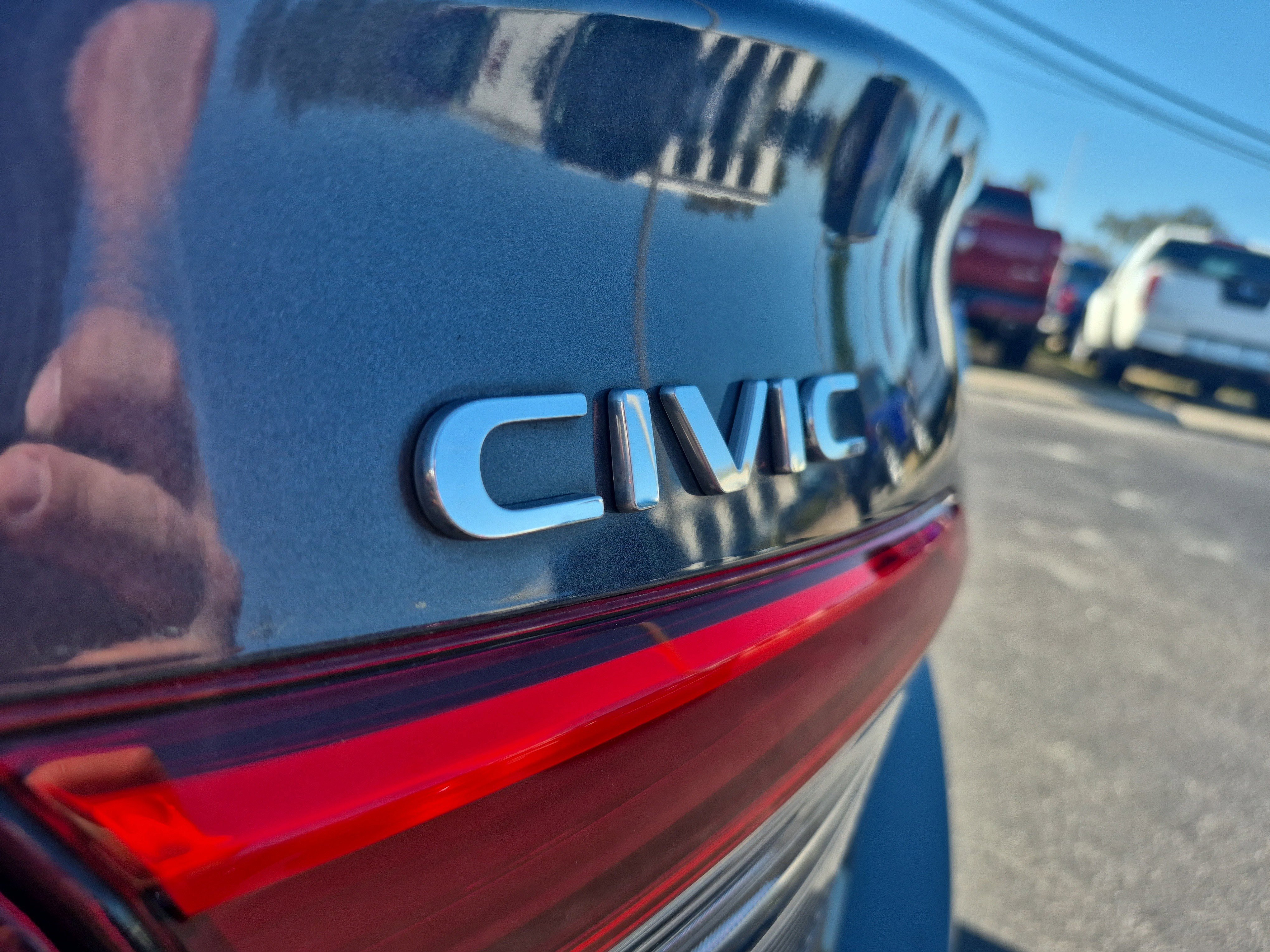 Used 2022 Honda Civic EX image 29