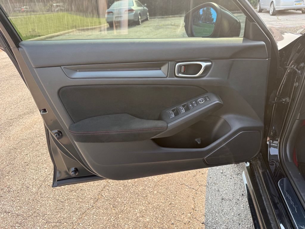 Used 2023 Honda Civic Type R image 16