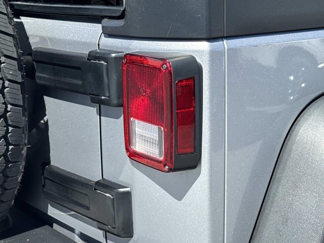 Used 2018 Jeep Wrangler Unlimited Sport S image 9