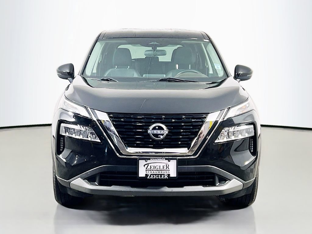 Used 2022 Nissan Rogue SV AWD/4WD image 2