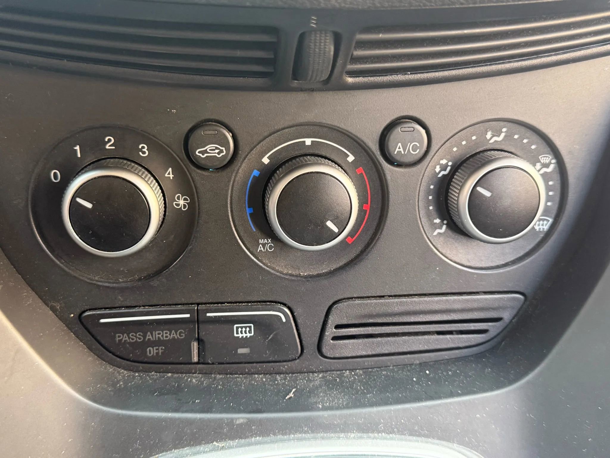 Used 2013 Ford Escape SE image 27