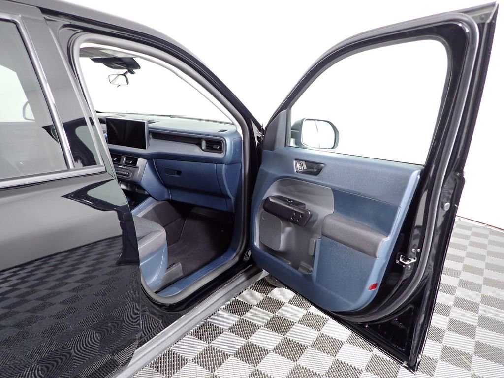 Used 2025 Ford Maverick XL FWD image 35