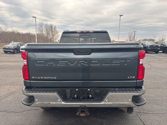 Used 2020 Chevrolet Silverado 3500 LTZ w/ LTZ Premium Package image 4