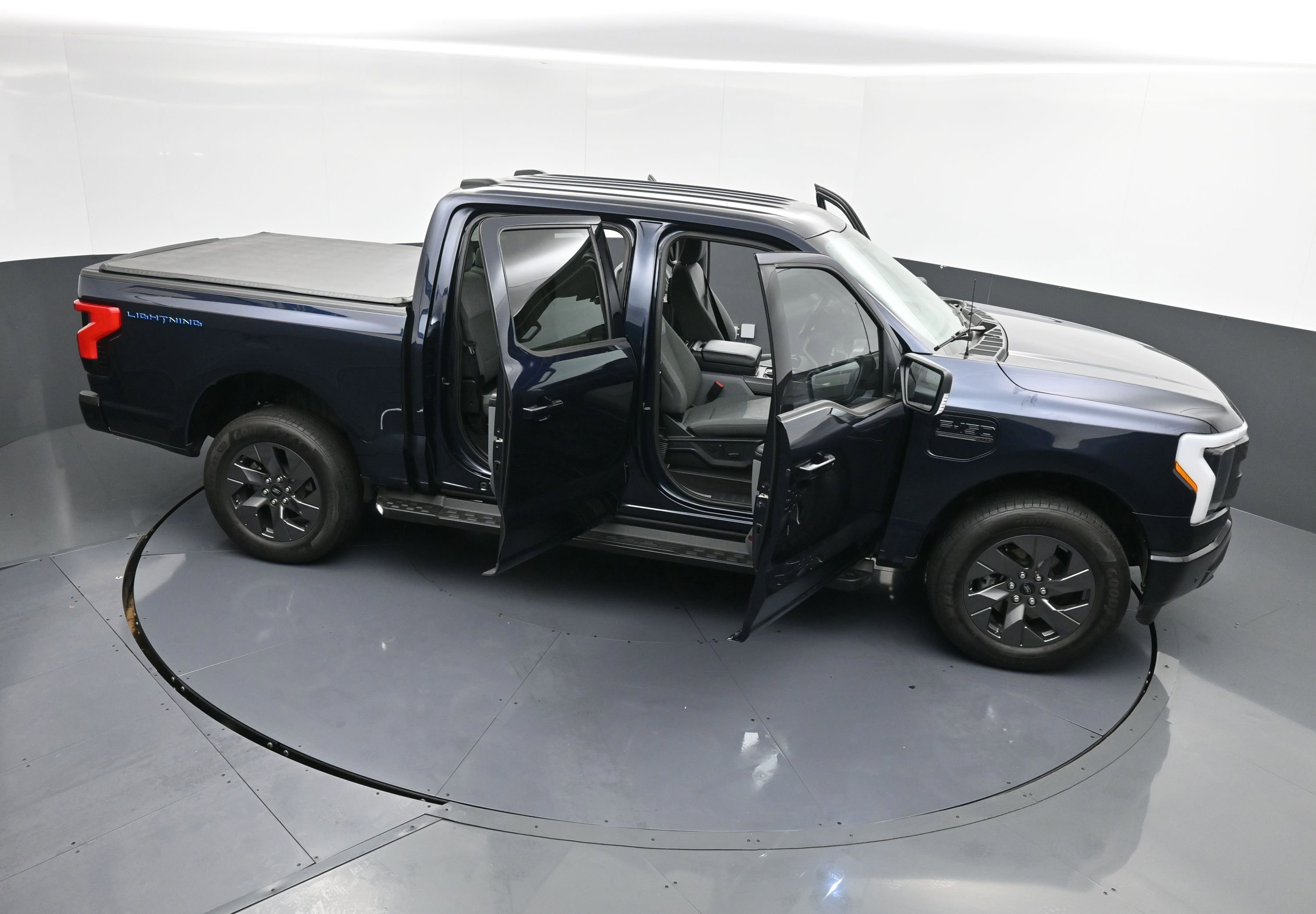 Used 2023 Ford F150 Lightning XLT w/ Equipment Group 312A High image 40