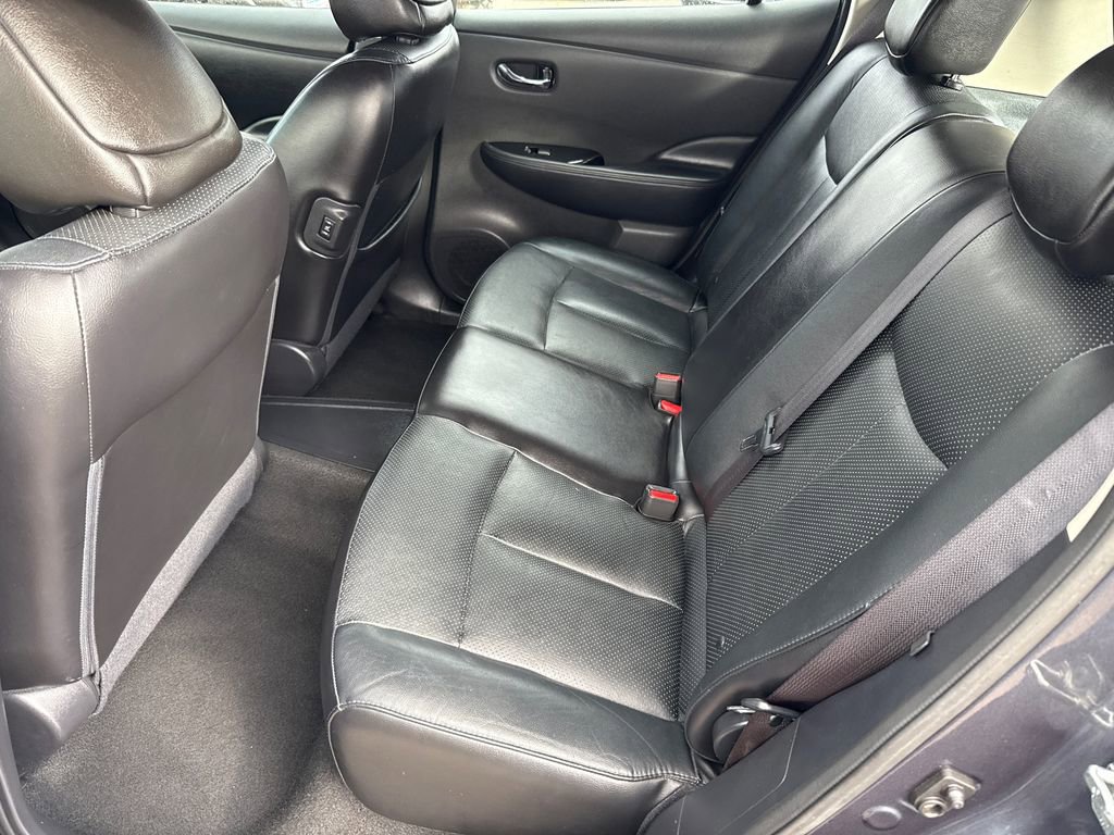 Used 2013 Nissan Leaf SL w/ Premium Pkg FWD image 17