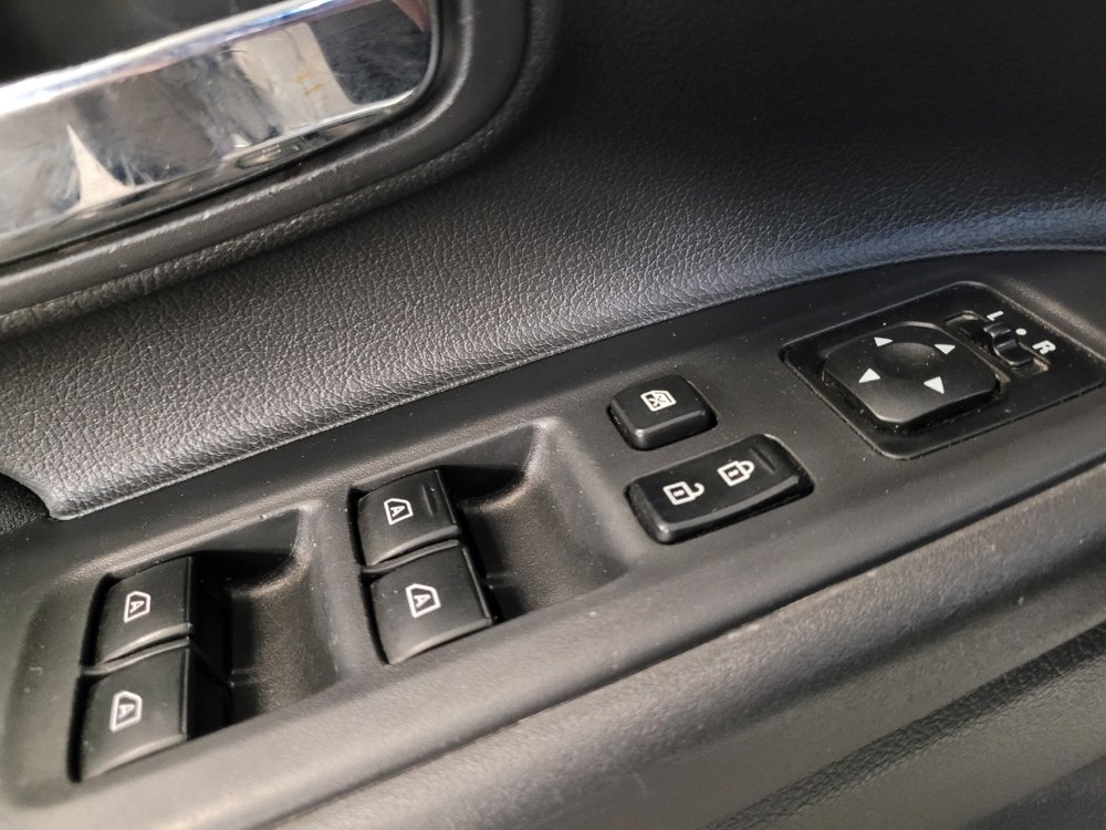 Used 2019 Mitsubishi Outlander ES image 27