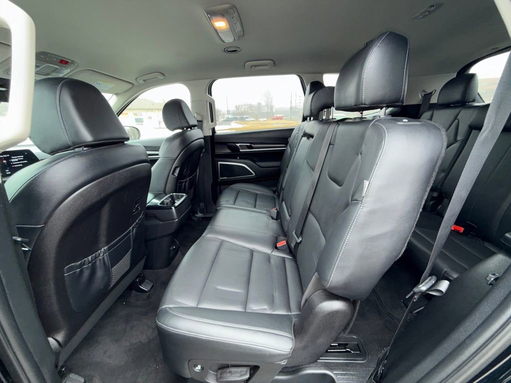 Certified 2023 Kia Telluride LX image 26