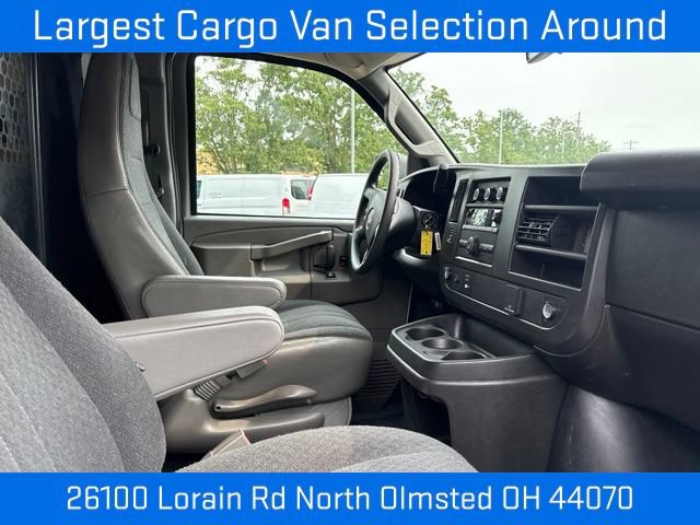 Used 2025 GMC Savana 2500 w/ Driver Convenience Package RWD image 21