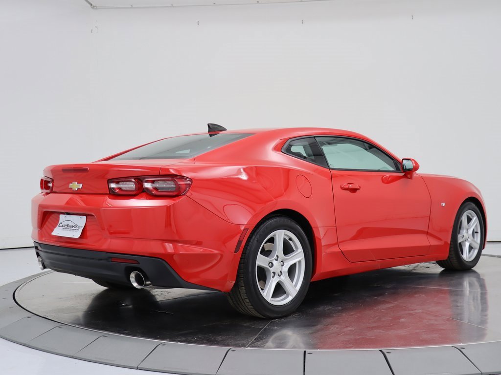 Used 2023 Chevrolet Camaro LT image 5