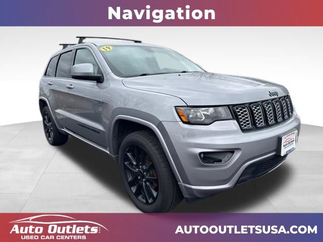 Used 2019 Jeep Grand Cherokee Altitude image 1