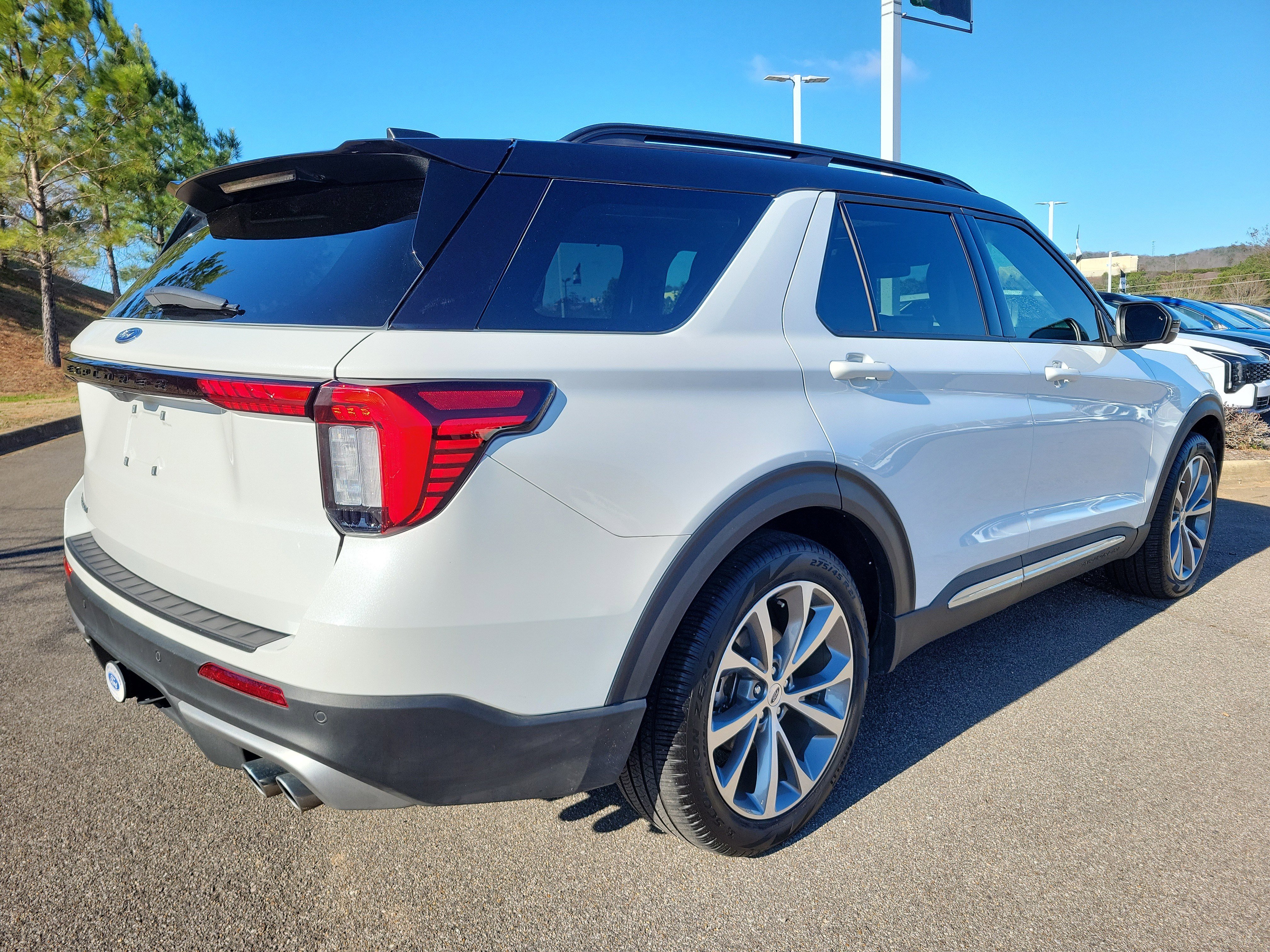 Used 2025 Ford Explorer Platinum w/ Ultimate Package image 25