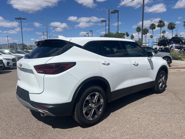Used 2025 Chevrolet Blazer LT image 3