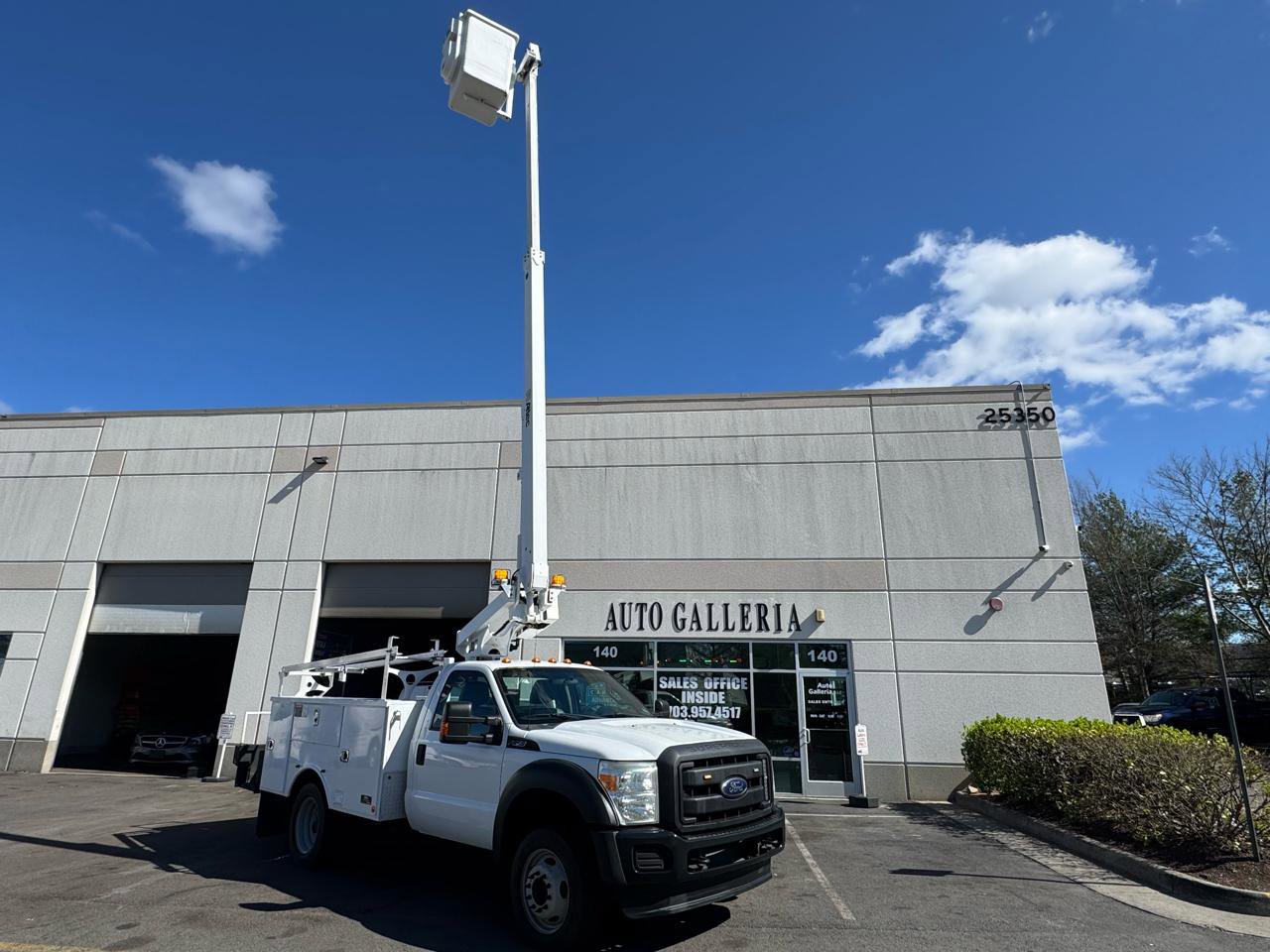 Used 2015 Ford F450 XL w/ Power Equipment Group image 46