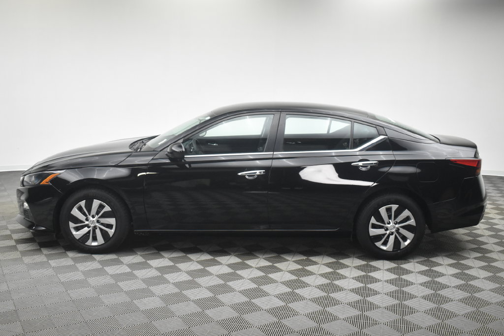 Used 2022 Nissan Altima 2.5 S FWD image 9