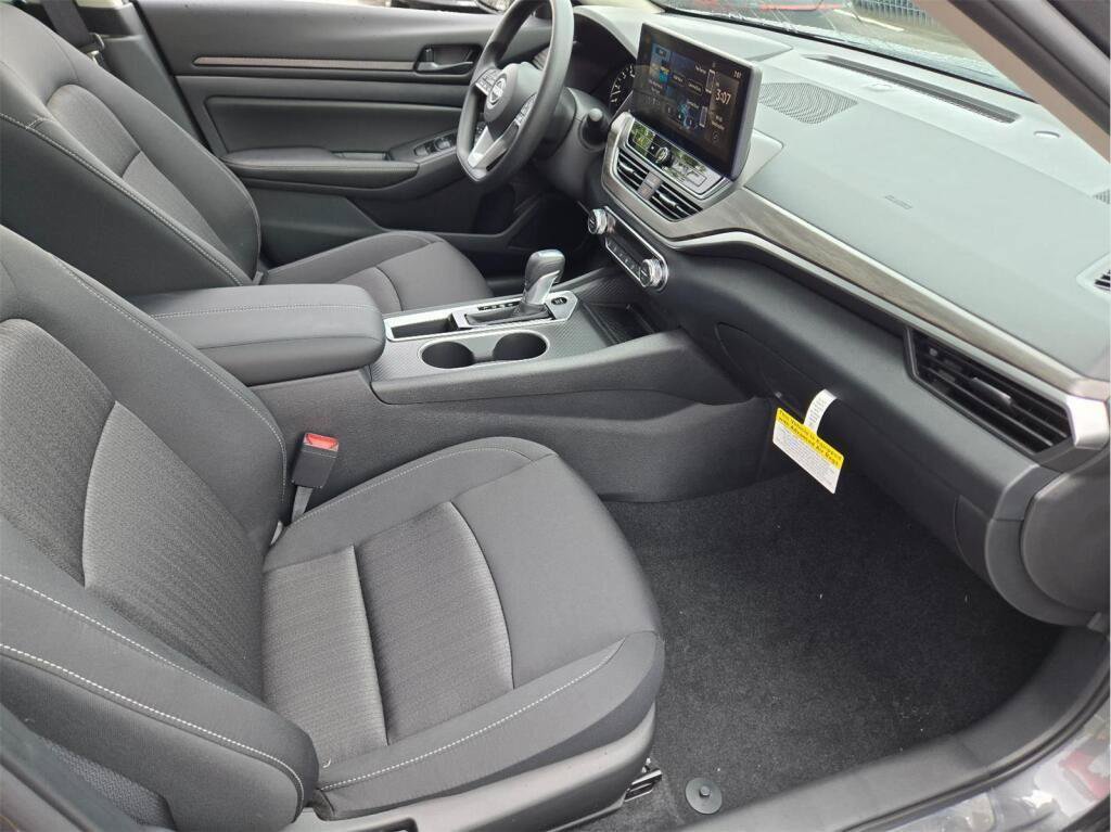 New 2026 Nissan Altima 2.5 SV w/ SV Special Edition Package FWD image 4