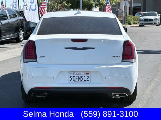 Used 2022 Chrysler 300 Touring L w/ Popular Equipment Group AWD/4WD image 6