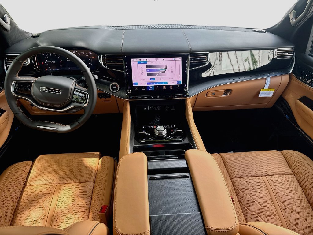 New 2026 Jeep Grand Wagoneer Summit AWD/4WD image 24