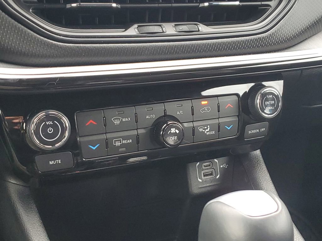 Used 2024 Jeep Compass Trailhawk image 29