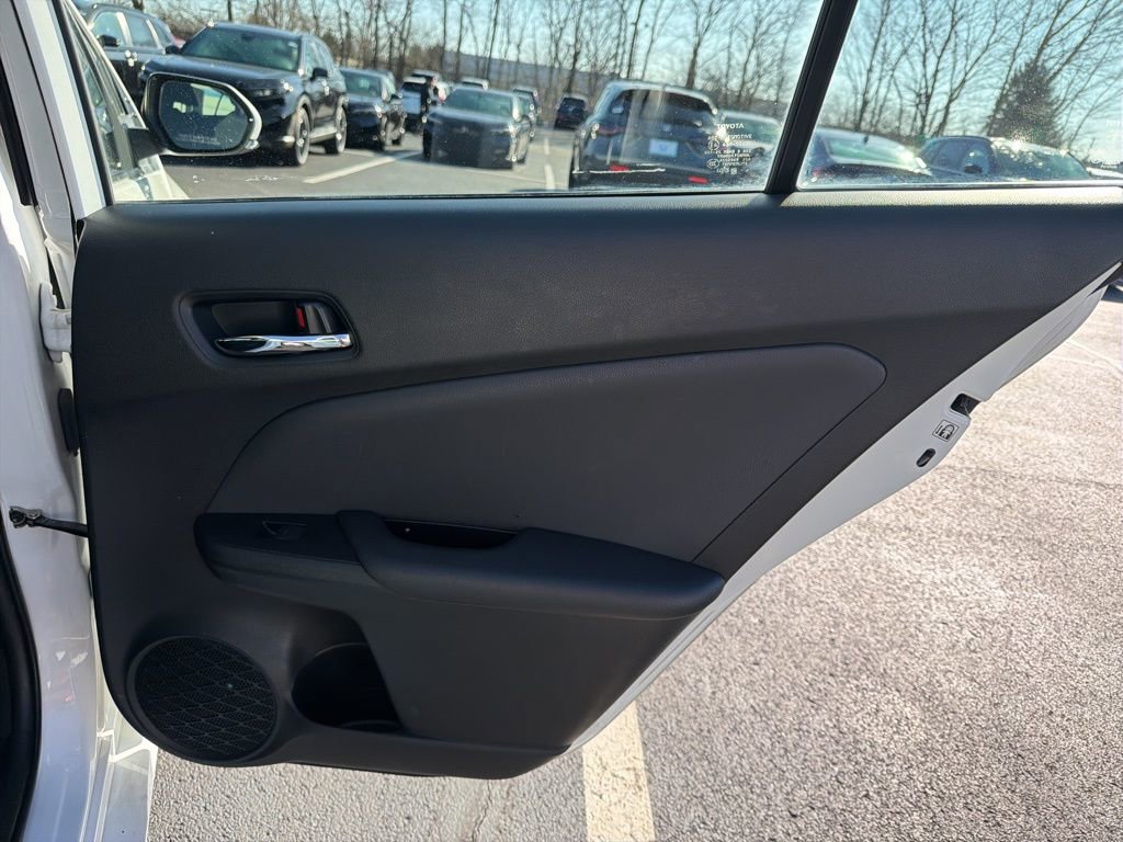 Used 2021 Toyota Prius LE image 23