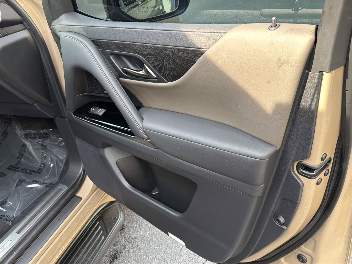 Certified 2025 Lexus LX 700h Overtrail AWD/4WD image 15