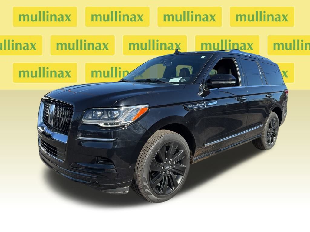 Used 2022 Lincoln Navigator Reserve image 5