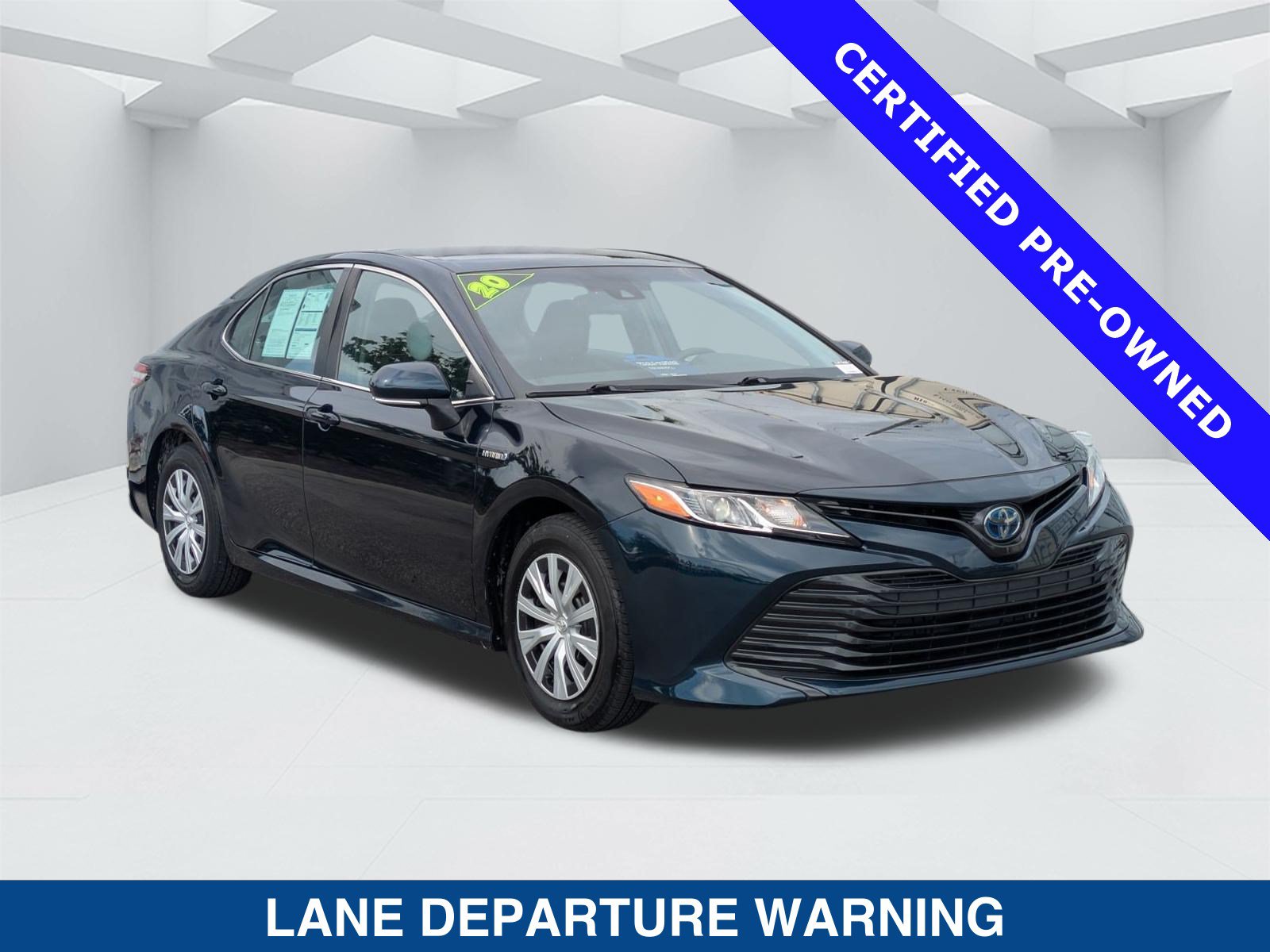 Used 2020 Toyota Camry LE w/ Fleet Convenience Package FWD image 3