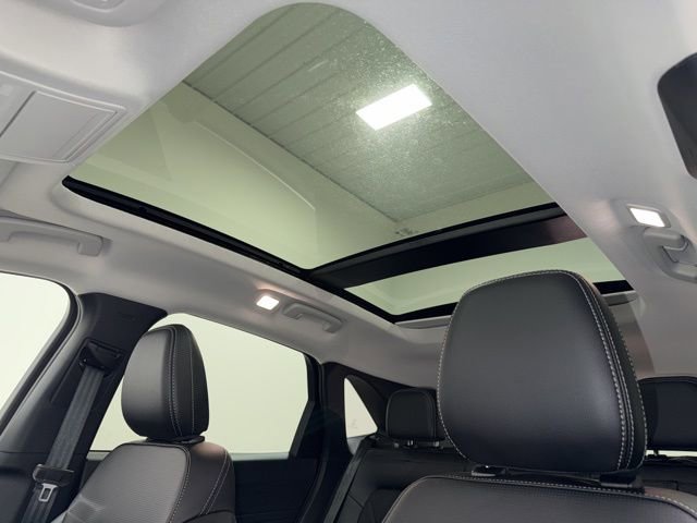 New 2026 Ford Escape SE w/ PHEV Premium Package image 16