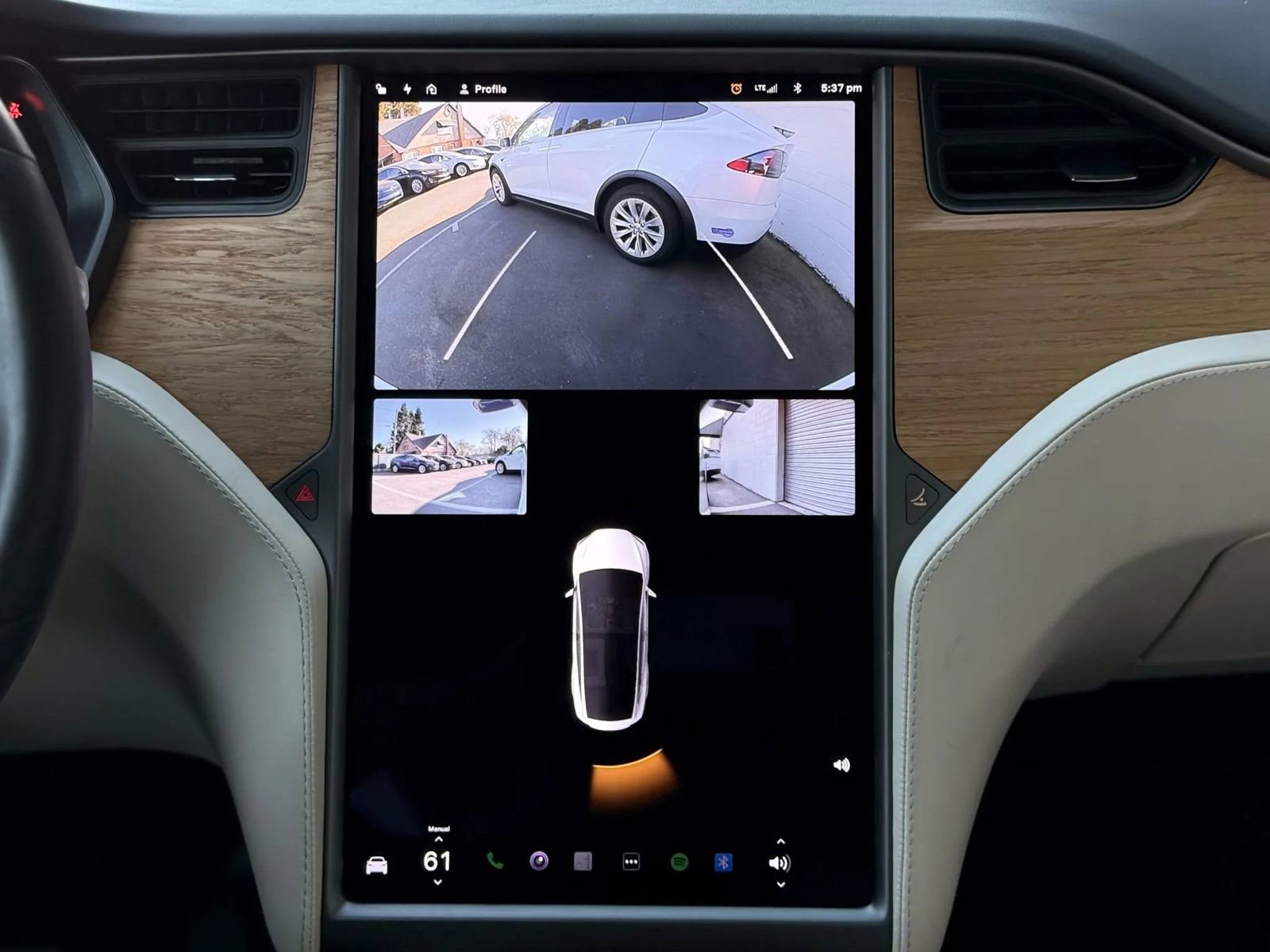 Used 2019 Tesla Model X 75D image 18