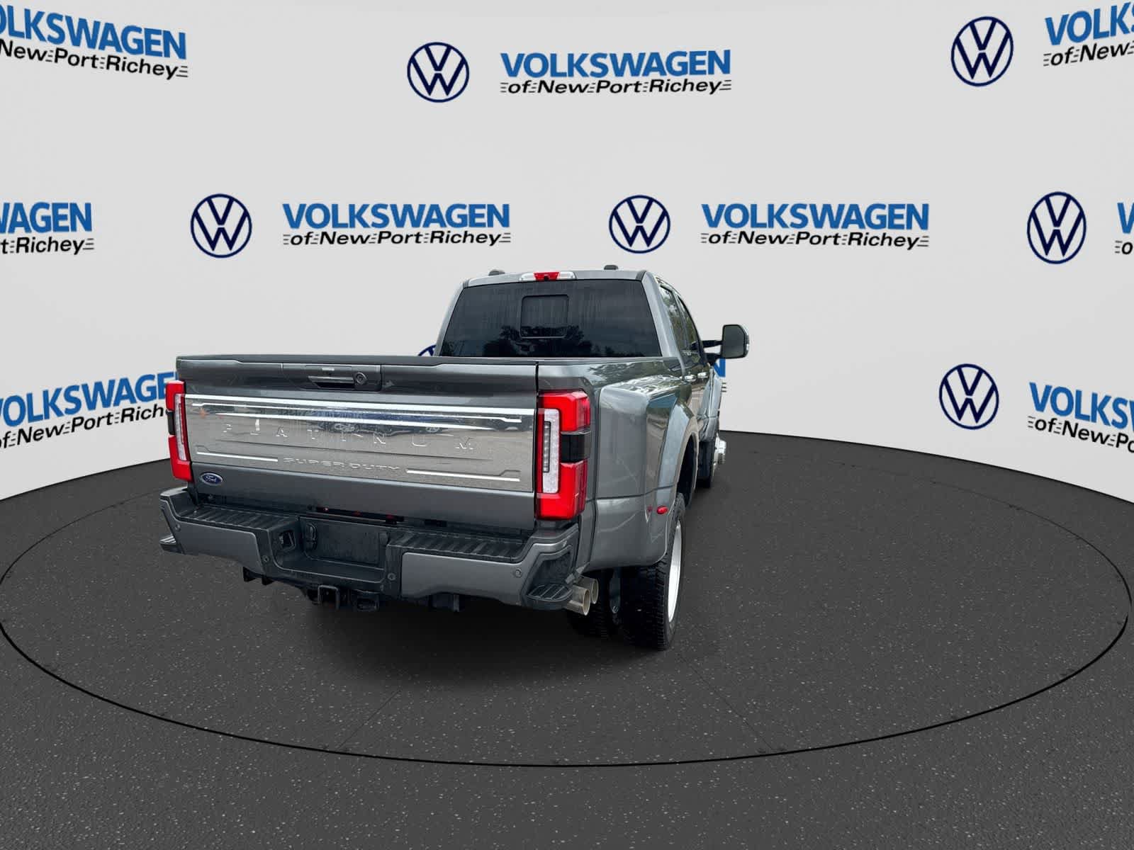 Used 2024 Ford F450 Platinum AWD/4WD image 14