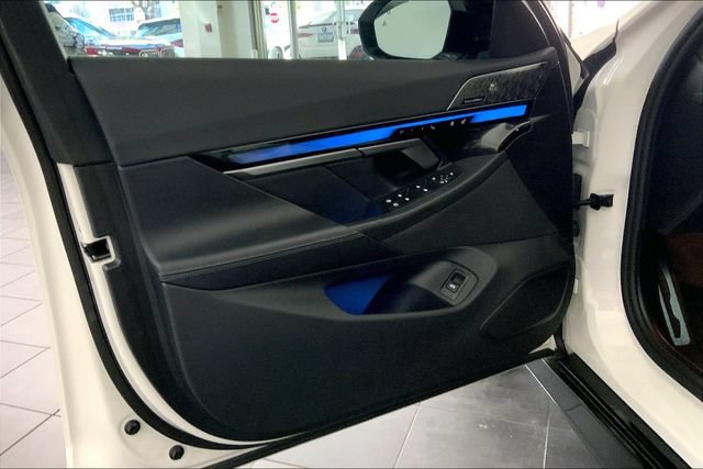 Used 2024 BMW i5 M60 w/ Premium Package AWD/4WD image 10