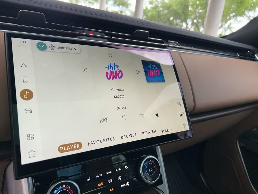 Used 2023 Land Rover Range Rover SE image 10