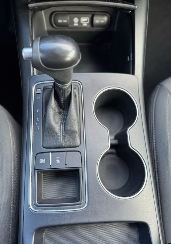 Used 2017 Kia Sorento AWD image 21