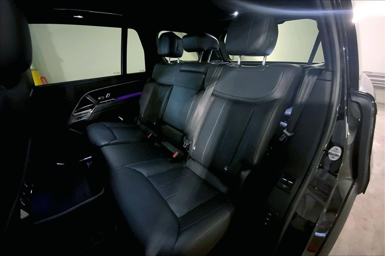 Used 2023 Land Rover Range Rover Long Wheelbase SE image 20