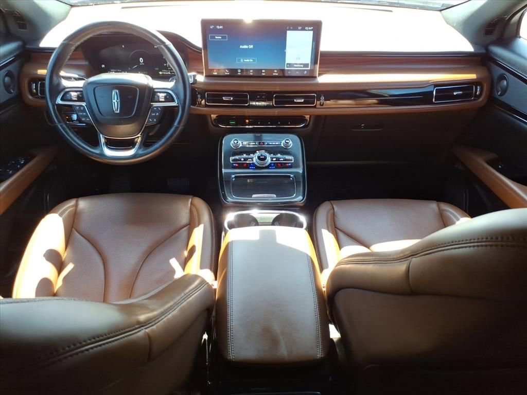 Certified 2023 Lincoln Nautilus Reserve w/ Monochromatic Package image 10