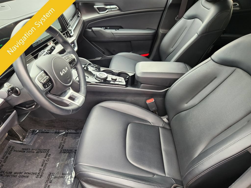 Certified 2025 Kia Sportage EX AWD/4WD image 9