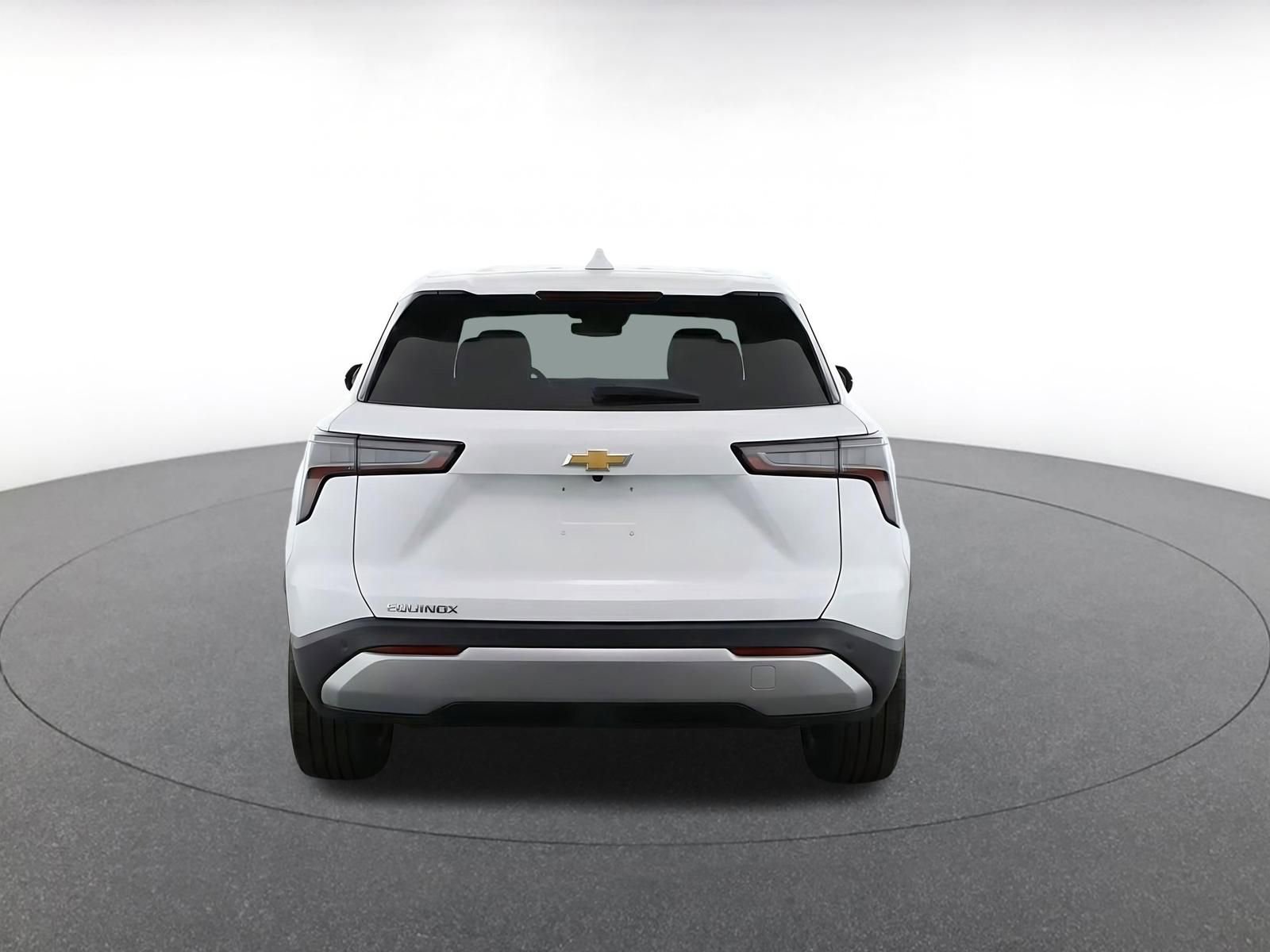Used 2025 Chevrolet Equinox LT FWD image 8