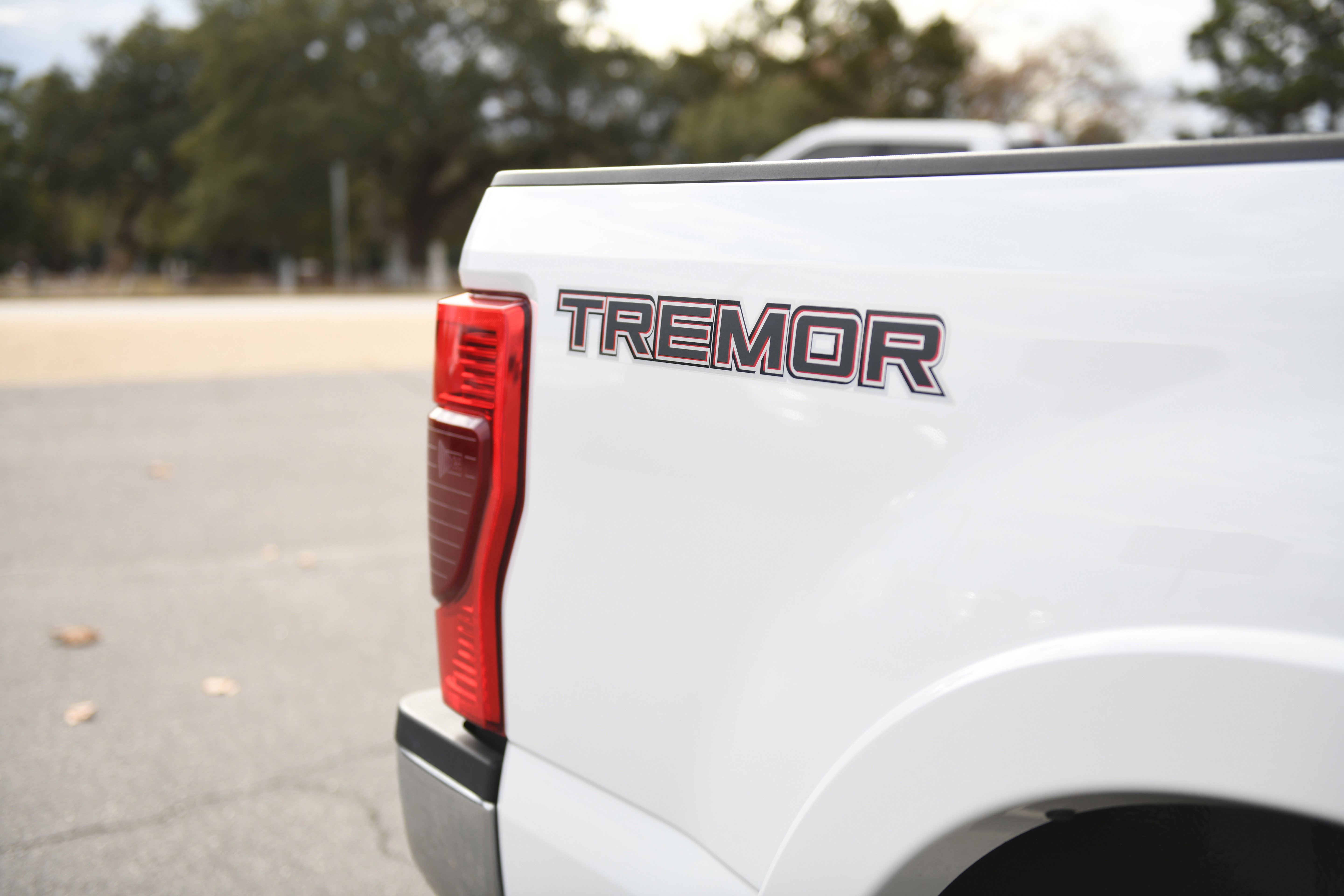 Used 2022 Ford F250 Lariat w/ Tremor Off-Road Package image 9