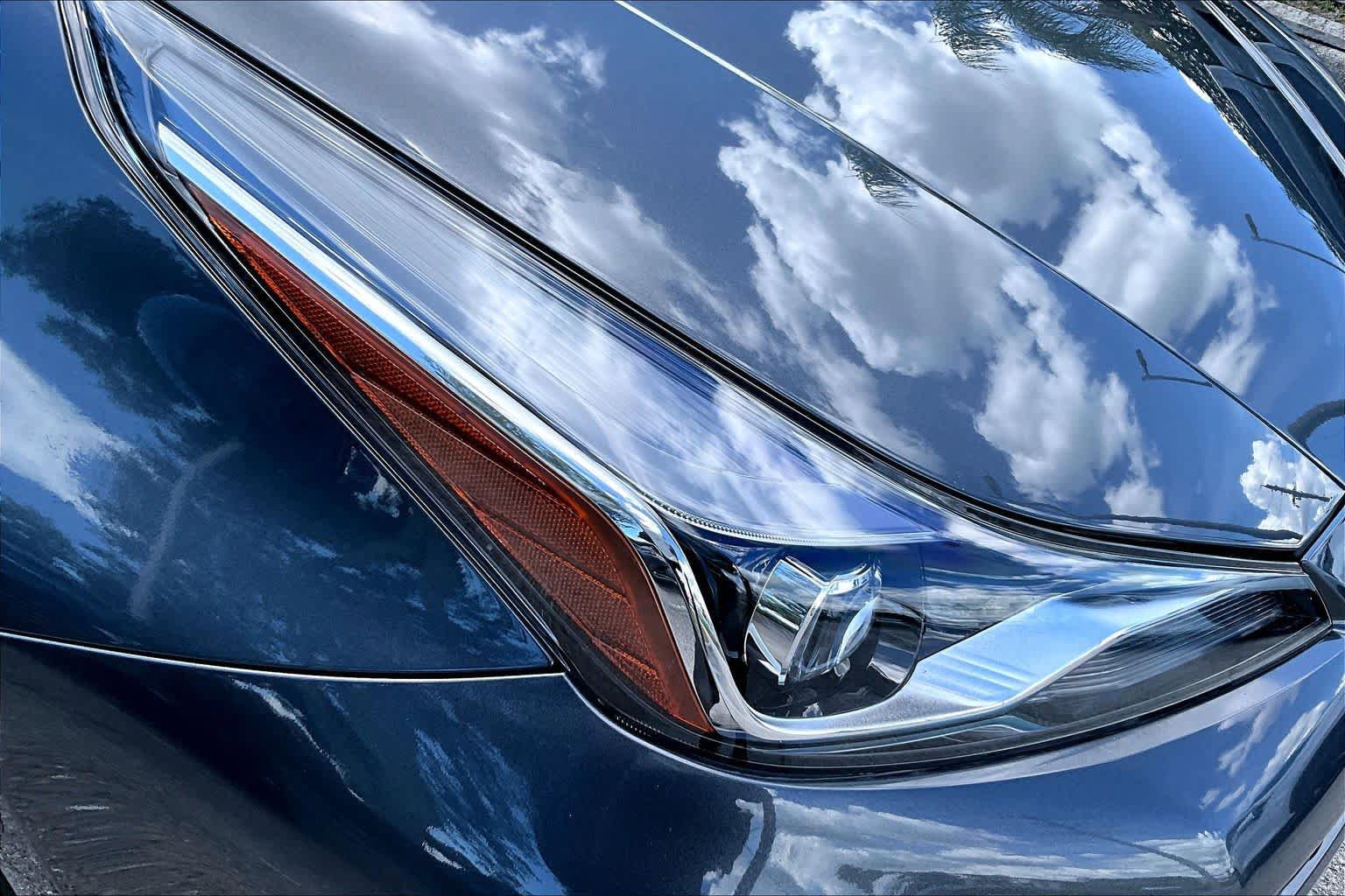 Used 2019 Toyota Prius Limited FWD image 28