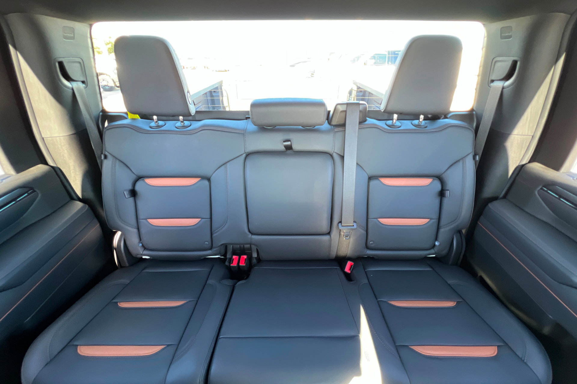 Certified 2025 GMC Sierra 2500 AT4 image 25