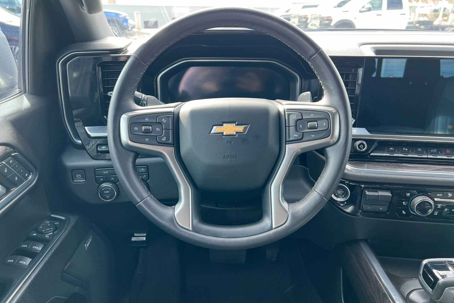 Certified 2023 Chevrolet Silverado 1500 LTZ w/ Technology Package image 13