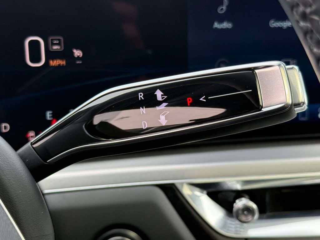 Used 2024 Cadillac Lyriq Sport image 31