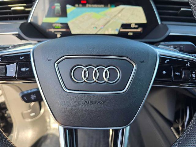 Used 2024 Audi SQ8 e-tron Prestige w/ Prestige Package AWD/4WD image 25
