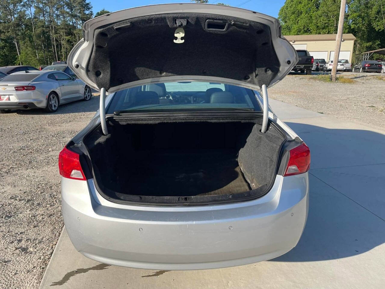 Used 2015 Chevrolet Impala LT w/ Convenience Package FWD image 14