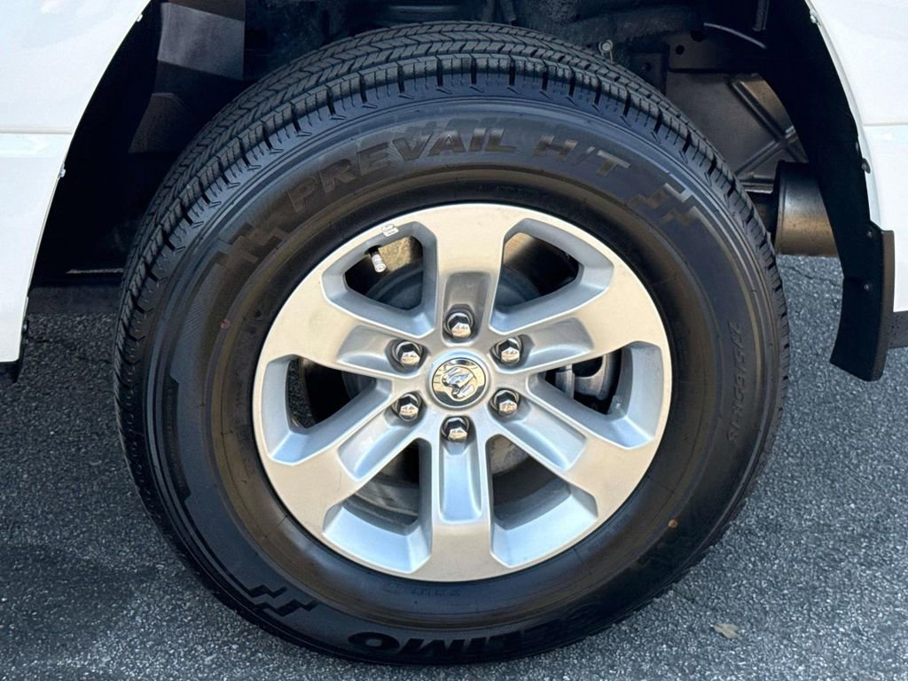 Used 2024 RAM 1500 Laramie image 38