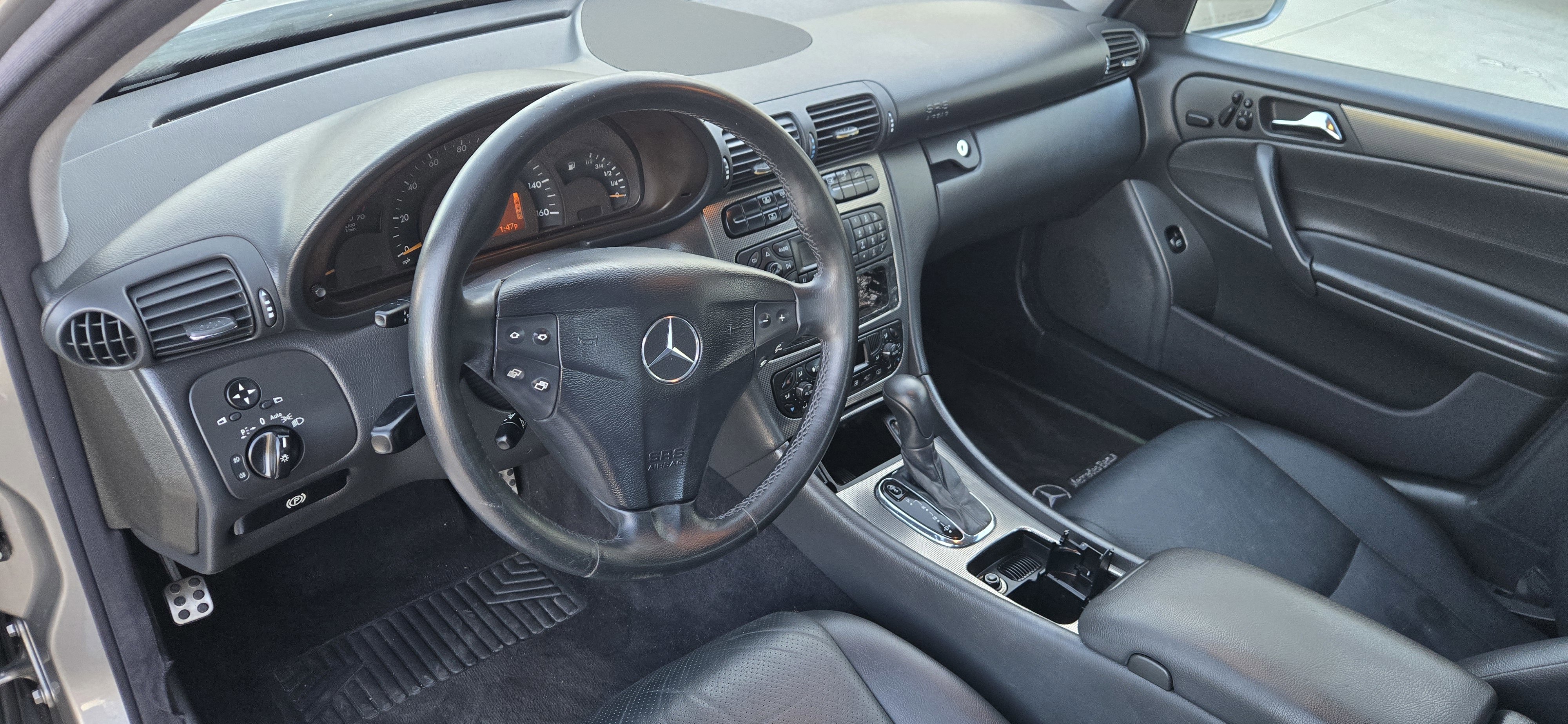 Used 2004 Mercedes-Benz C 320 Sedan image 16