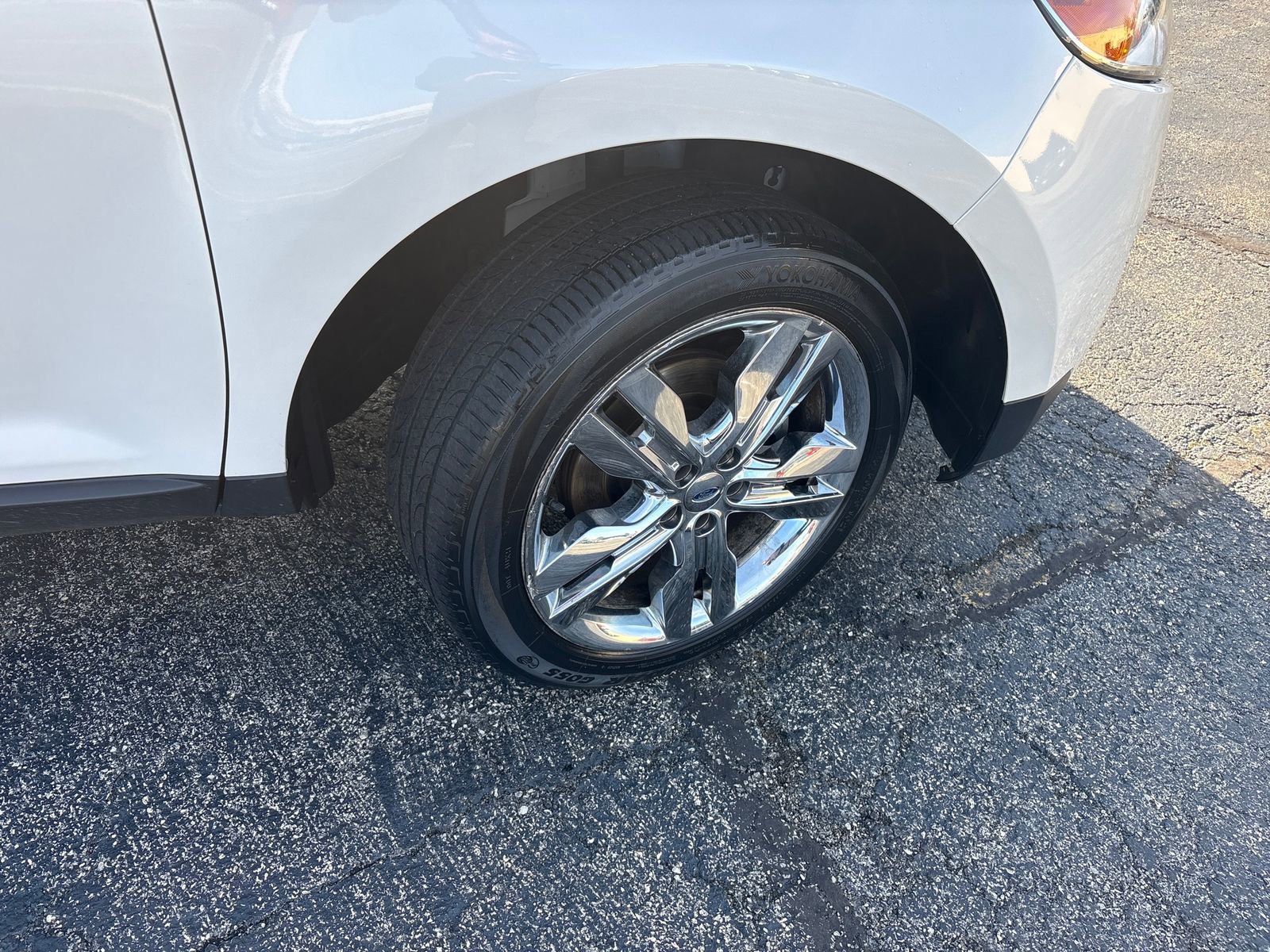 Used 2014 Ford Edge Limited w/ Equipment Group 301A AWD/4WD image 33